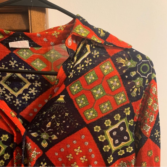 Vintage 60s/70s patterned button down - Picture 4 of 9